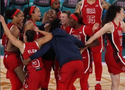 Tim Basket Putri Amerika Raih Emas usai Menang Dramatis 67-66 Lawan Prancis