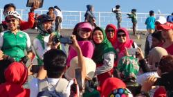 Unik! Rohmi-Firin Lelang Sepeda di Acara Gowes Mataram, Laku Terjual Rp3 Juta<