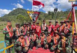 Satgas Yonkav 6 Naga Karimata Bangun Jembatan untuk Warga di NTT, Jadi Kado HUT RI<