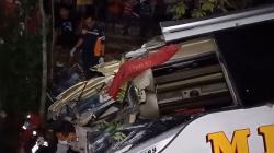 Kecelakaan Maut Bus Terjun ke Sungai di Ngawi, 1 Orang Tewas 9 Luka-Luka