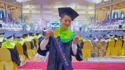 Kisah Inspiratif Rayyan, Wisudawan Terbaik di Unesa Lulus Tanpa Skripsi IPK 3,89<
