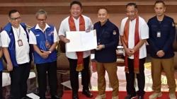 Daftar ke KPU, Herman Deru-Cik Ujang Optimis Menangkan Pilkada Sumsel<