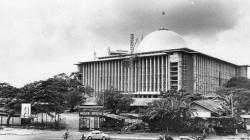 Menilik Sejarah Masjid Istiqlal yang Dikunjungi Paus Fransiskus Hari Ini