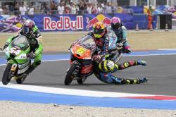 Pembalap Moto3 Spanyol David Munoz Terseret saat Balapan GP San Marino