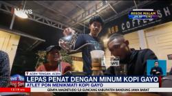 Momen Atlet PON XXI Menikmati Kopi Gayo yang Disajikan Lebih Modern