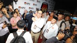 Survei Poltracking: Ibu Rumah Tangga hingga Mahasiswa Cenderung Pilih RK-Suswono