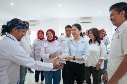 Momen Angela Tanoesoedibjo Kunjungi Kantor DPW Partai Perindo Jawa Barat