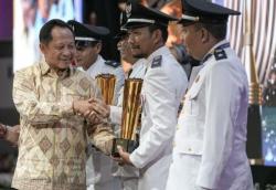 Cegah Urbanisasi, Mendagri Tito Karnavian Dorong Desa sebagai Sentra Ekonomi Baru