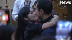 Harvey Moeis Peluk dan Cium Tangan Sandra Dewi usai Sidang di PN Jakpus
