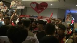 Jelang Debat Pertama Pilgub Sumut, Pendukung Bobby dan Edy Sempat Tegang Saling Ejek<