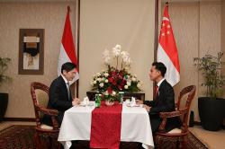 Wapres Gibran Ajak PM Singapura Lawrence Wong Makan Siang di Senayan