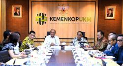 Kemenkop Gandeng Kemendes dan BGN Sukseskan Program Makan Bergizi Gratis