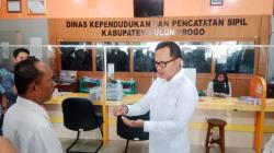 Wamendagri Sidak Disdukcapil Kulonprogo, Temukan Banyak Warga Enggan Lapor Kematian<