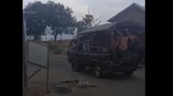 Viral Video Bocah SD di Pamekasan Nyetir Mobil Pikap Bawa Puluhan Teman Pulang Sekolah