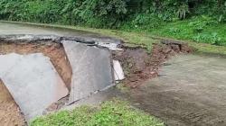 Longsor di Cipanas-Warungbanten Lebak, Akses ke Wisata Negeri di Atas Awan Putus