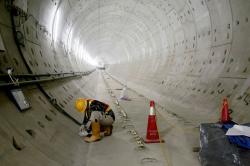 Penampakan Terowongan Bawah Tanah MRT Jakarta Bundaran HI - Kota Tua