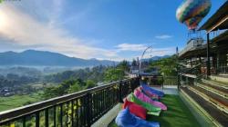  7 Cafe di Puncak: Spot untuk Bersantai sambil Nikmati Keindahan Alam dari Ketinggian <