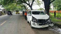 Kecelakaan Beruntun di Ngawi, 4 Mobil dan 1 Bus Tabrakan gegara Pemotor Jatuh
