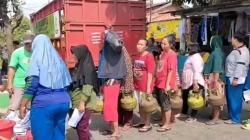 Warga Lahat Keluhkan Kelangkaan dan Lonjakan Harga Gas 3 Kg<