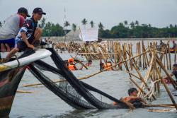 DPR Dorong Bareskrim Usut Dalang Pagar Laut Tangerang: Jangan Cuma Sampai Aktor Lapangan