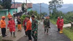 300 Personel SAR Gabungan Dikerahkan Cari Korban Longsor Pekalongan<