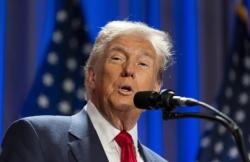 Trump Pecat Pejabat Departemen Kehakiman AS yang Menyelidiki Kasusnya