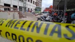 Ngeri! 13 Pekerja Jatuh dari Lift Crane di RS PKU Muhammadiyah, 3 Orang Tewas<