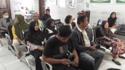 Program Cek Kesehatan Gratis Hari Pertama di Medan, Warga Keluhkan Antrean dan Ruangan Panas<