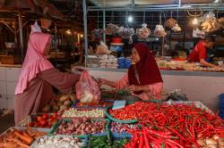Daftar Harga Pangan 15 Januari 2026: Bawang-Minyak Goreng Naik, Cabai Rawit Turun