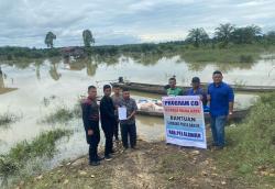 PT Nusa Wana Raya Salurkan Bantuan Sembako di Dua Kabupaten Terdampak Banjir<