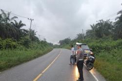 Tragis! Kakak Adik Boncengan Motor Kecelakaan Tabrak Truk di Merangin, 1 Orang Tewas<