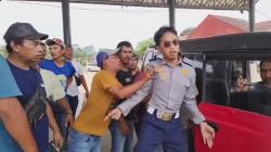 Keributan di Terminal Tarogong, Petugas Dishub Jadi Sasaran Kemarahan Sopir Elf<