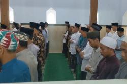 Jemaah Mahfilud Dluror Jember Gelar Sholat Id, Rayakan Lebaran Hari Ini