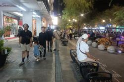 Malioboro Diserbu Wisatawan Pascalebaran, Polisi Tiadakan Jam Bebas Kendaraan<