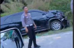 Mobil Innova Bupati Kuansing Tabrak Truk di Pekanbaru, Begini Kondisi Suhardniman