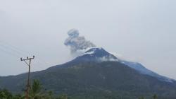 Gunung Lewotobi Laki-Laki Kembali Erupsi, Wisatawan Diminta Tak Beraktivitas Radius 5 Km