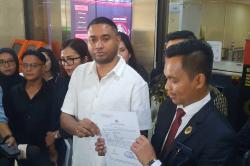 Profil Ray Pono yang Laporkan Ahmad Dhani Gara-Gara Marga Keluarga Diplesetkan