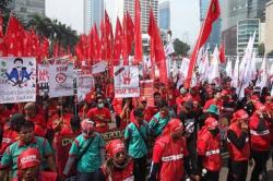 Daftar Tuntutan Buruh jelang May Day, Bentuk Satgas PHK hingga Lindungi Pekerja<