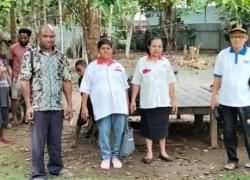 Legislator Partai Perindo Musa Mallisa Bantu Korban Kebakaran di Nabire<