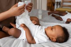 7 Hal yang Perlu Diperhatikan saat Memilih Popok untuk Bayi Baru Lahir