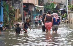 Banjir Rendam Ribuan Rumah di Dayeuhkolot Bandung, Warga 2 Desa Terdampak 