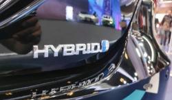 Penjualan Mobil Hybrid di Indonesia Oktober 2025 Turun, Kalah Jauh dari EV