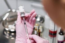 Oxford Ngebut Bikin Vaksin Ebola Varian Langka, Ready Tahun Ini?