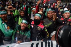Ratusan Ojol bakal Demo di Patung Kuda Besok, Tolak Status Buruh!