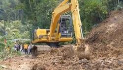 Longsor Landa Trenggalek, 10 Rumah Tertimbun dan 6 Warga Hilang<