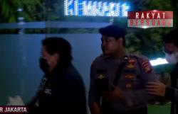 Penampakan Kantor Kemnaker Digeledah KPK, Penyidik Dikawal Polisi