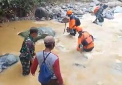 Ibu dan Anak Hilang Terseret Banjir di Tulungagung Belum Ditemukan, SAR Turunkan 3 Tim 