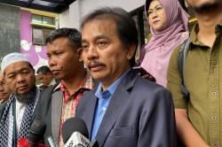 Roy Suryo Komentari Jokowi Hadiri Reuni UGM: Bukan Alumnus, Bajunya Beda