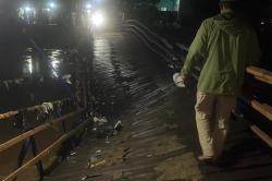 Jembatan Apung Cijeruk Bandung Patah saat Dilintasi Pemotor, Polisi: Tak Ada Korban Jiwa<