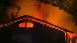 Gudang Pabrik Rokok di Malang Terbakar, Kerugian hingga Miliaran Rupiah<